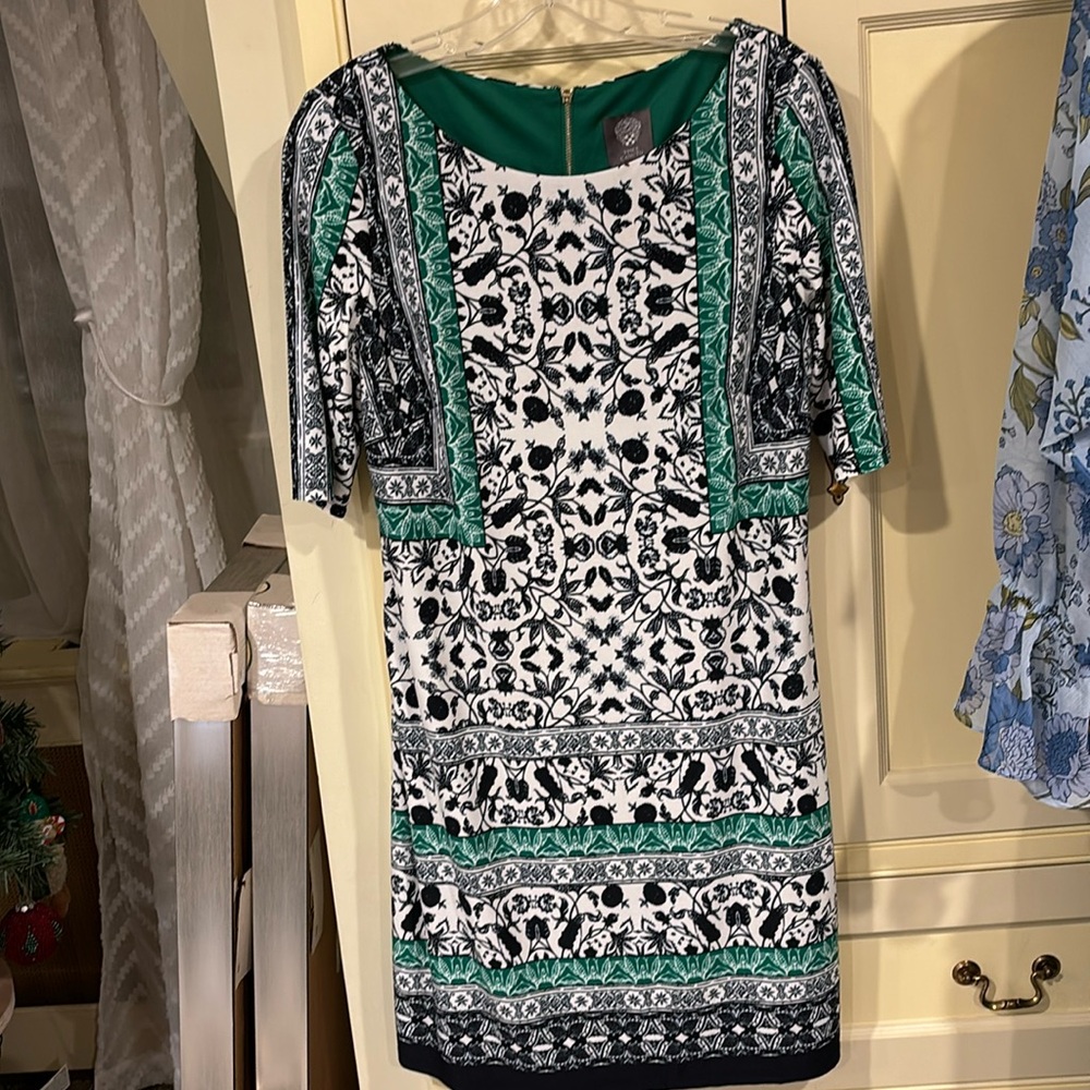 Vince Camuto • Floral Boho Patterned Shift Dress Sz 8